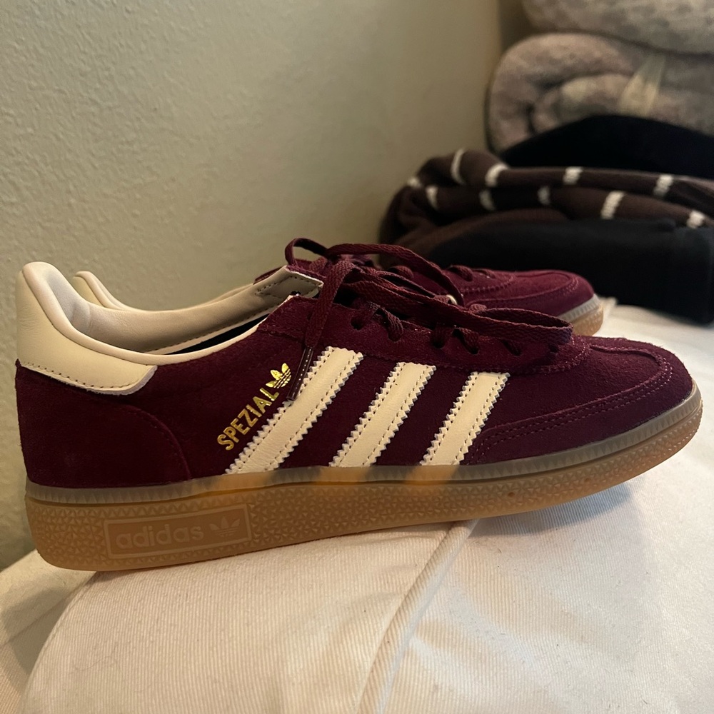 NEW Women’s Adidas Handball Spezial Sneakers